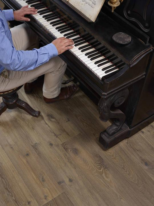 929 Malbec Classic Oak Engineered Wood