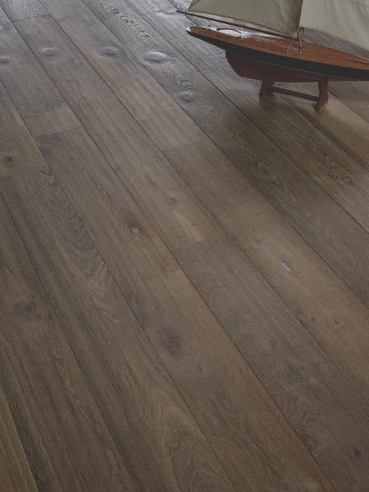 929 Malbec Classic Oak Engineered Wood