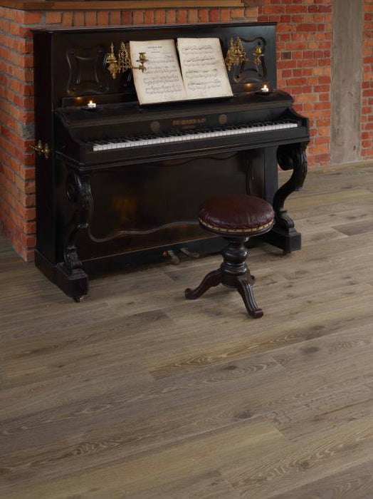 929 Malbec Classic Oak Engineered Wood