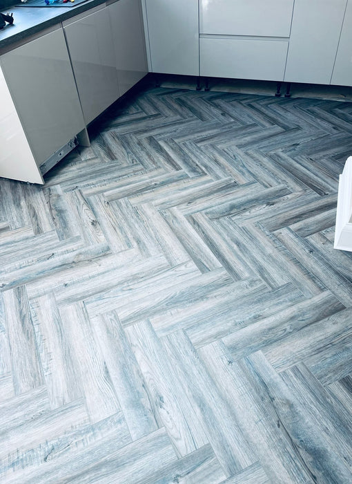 LVT 023 HERRINGBONE - HYDRO LOC 5/1X126X610