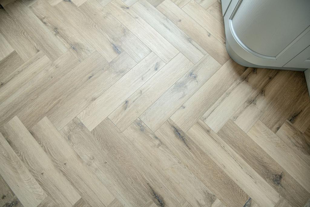 LVT Herringbone Spc 301 Hydro loc 5/1X128X610